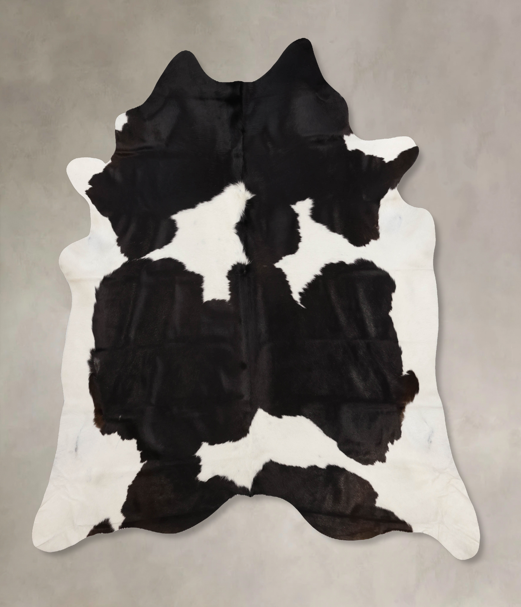 Black and White Cowhide Rug #B10444