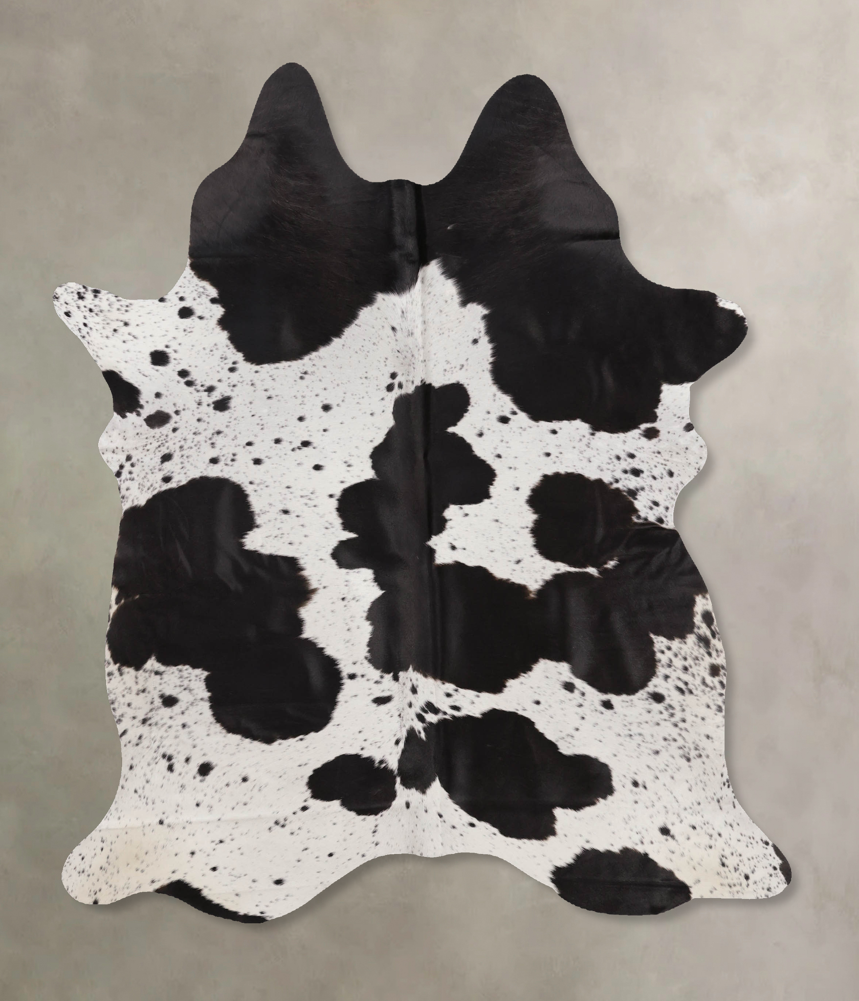 Black and White Cowhide Rug #B10557