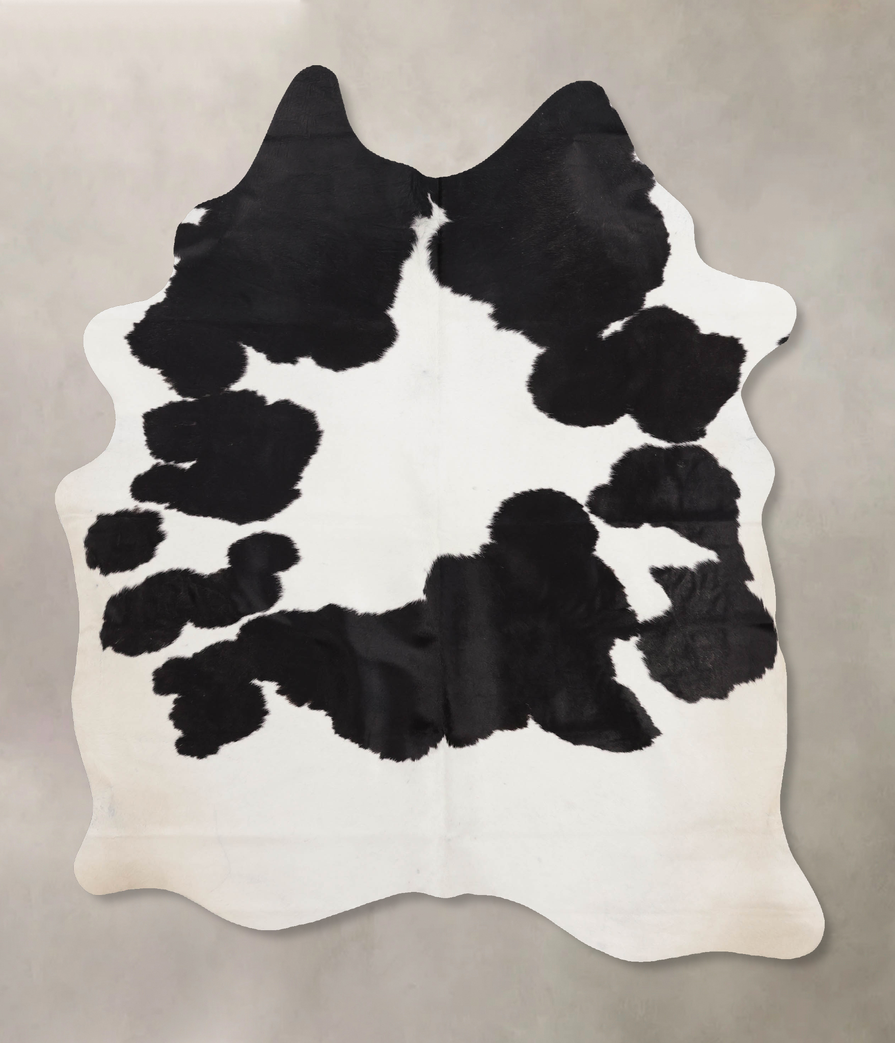 Black and White Cowhide Rug #B10558