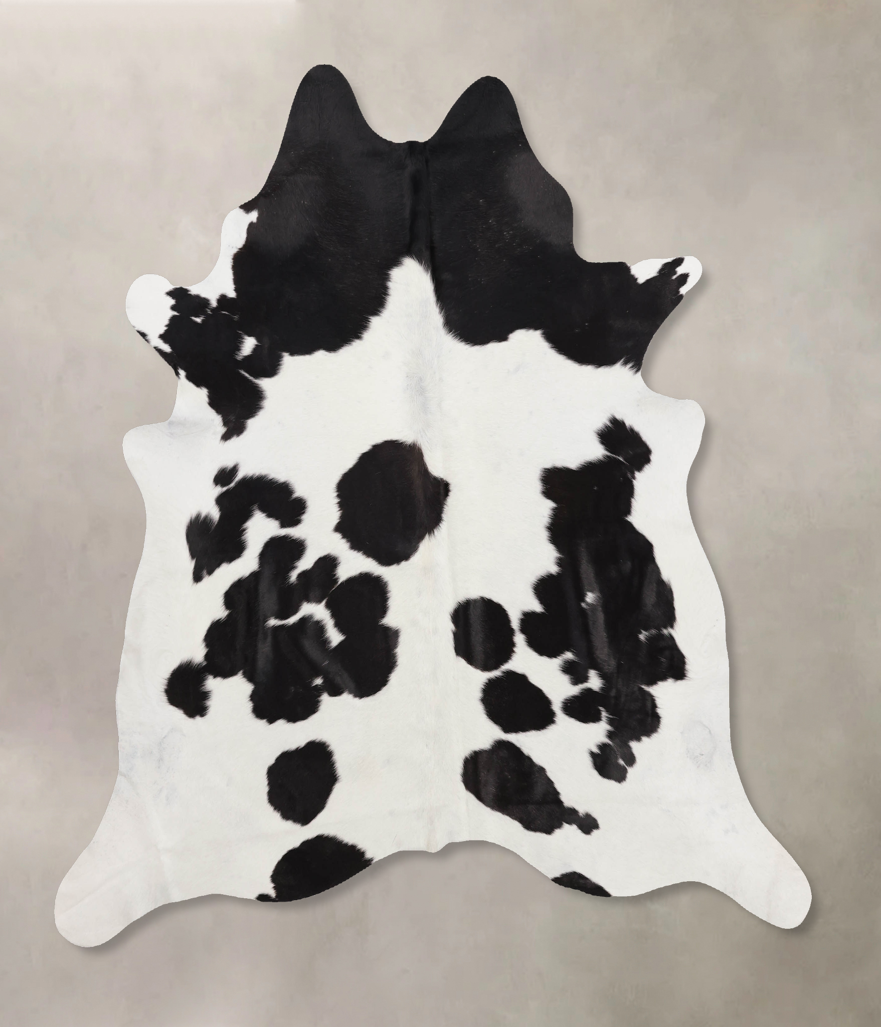 Black and White Cowhide Rug #B10560