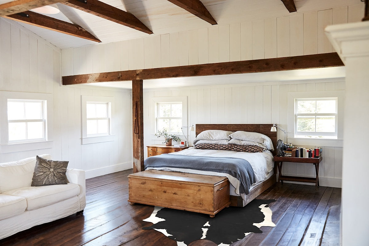 Black and White Cowhide Rug #B11098