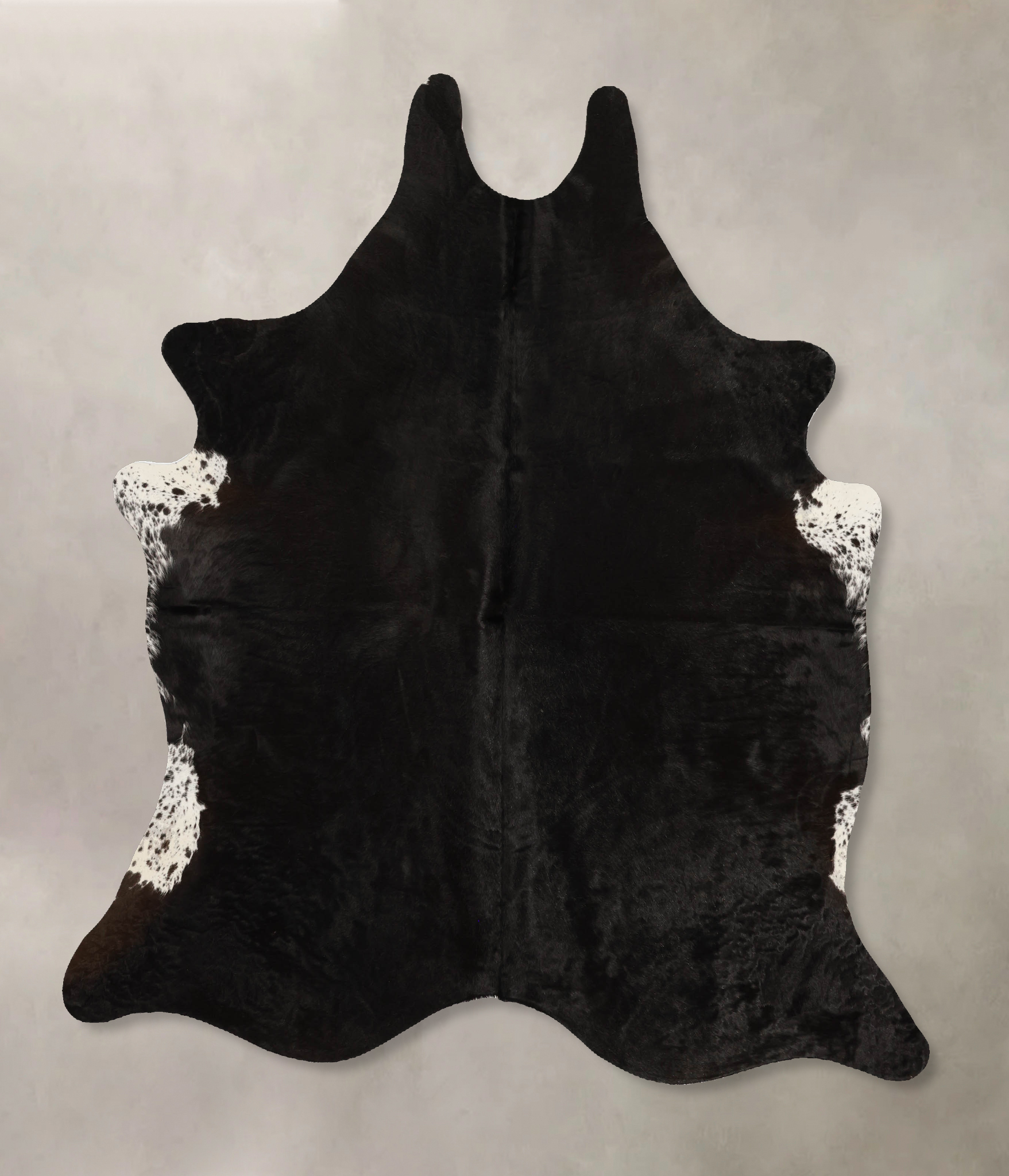 Solid Black Cowhide Rug #B11707