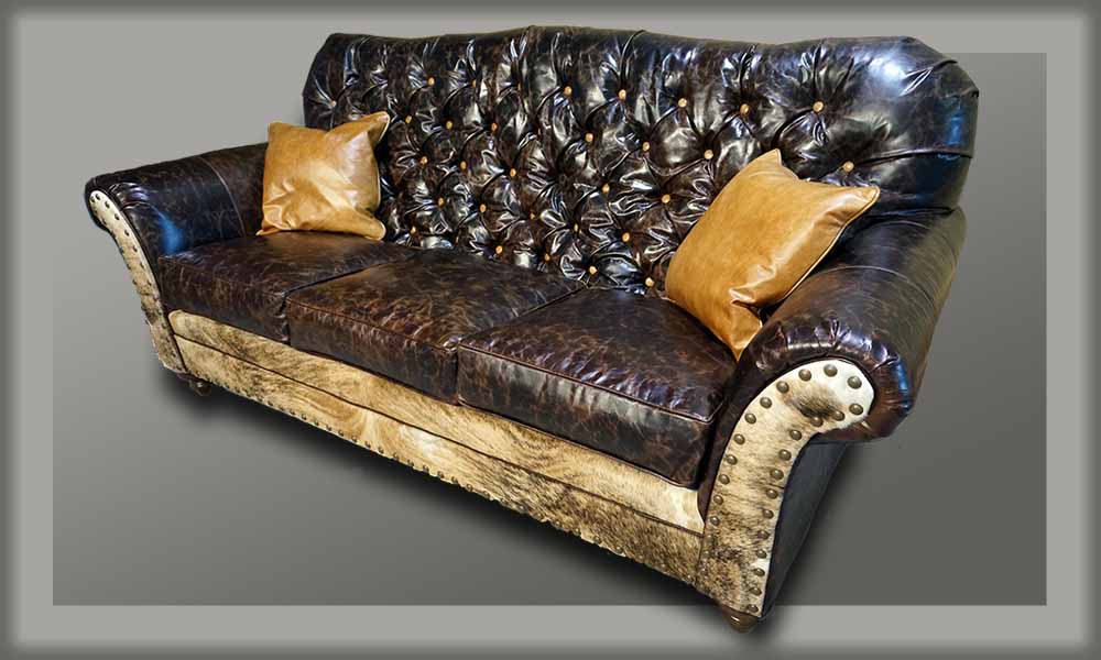 Medina 3 cushion tufted Sofa