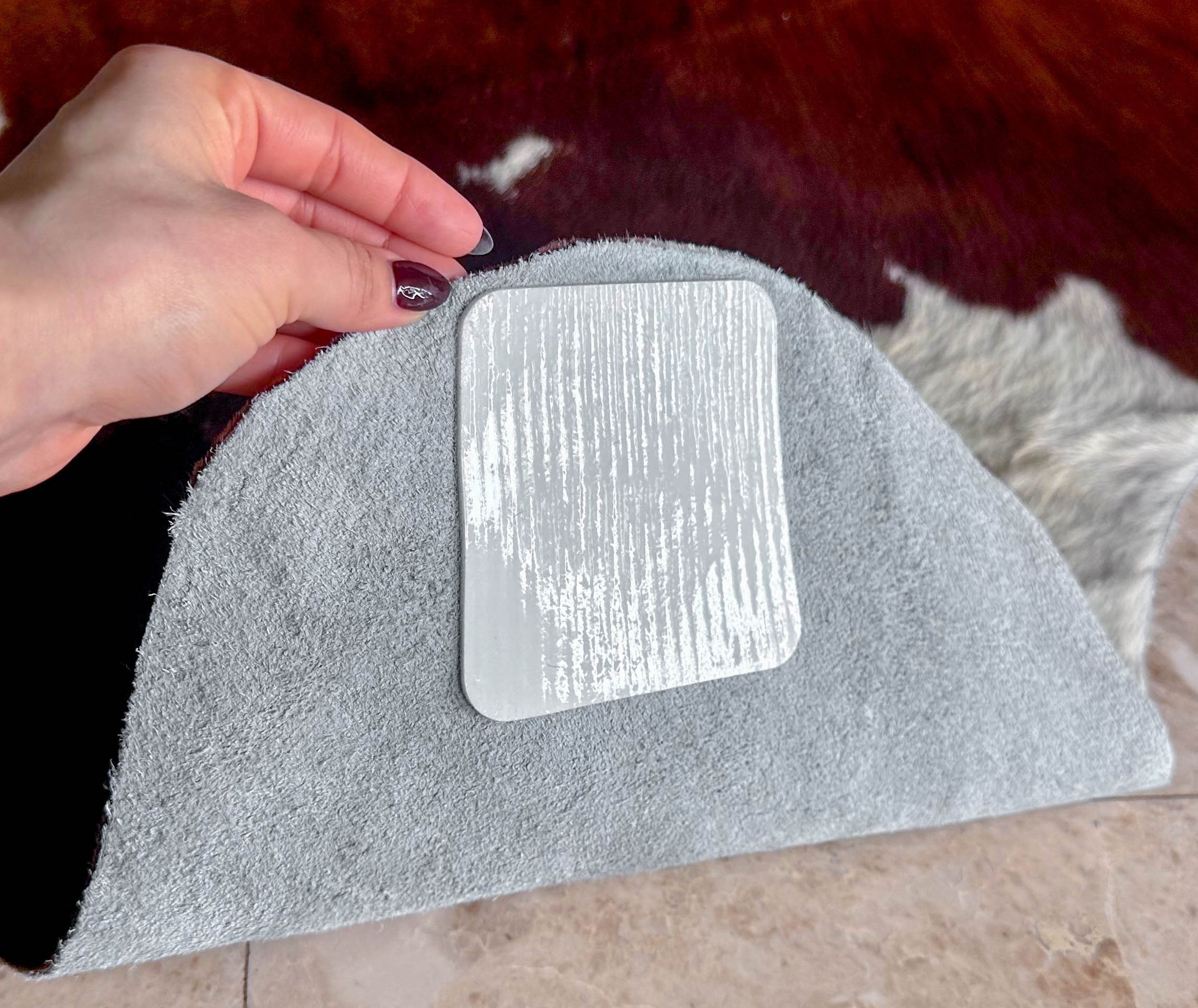 🎁 Cowhide Rug Gripper Pads - Set of 4 (GIFT) (100% off)